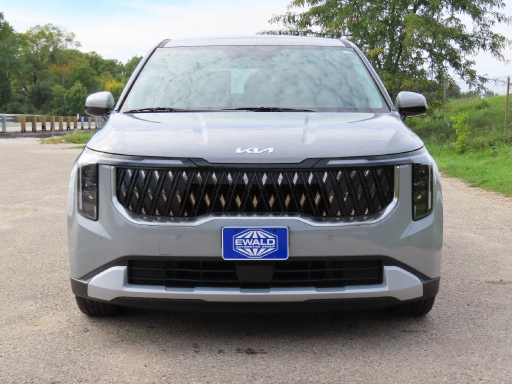 2027 Kia Carnival LXS