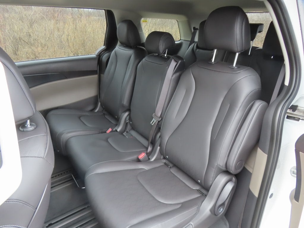 2026 Kia Carnival Hybrid LXS