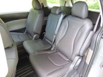 2027 Kia Carnival Hybrid LXS