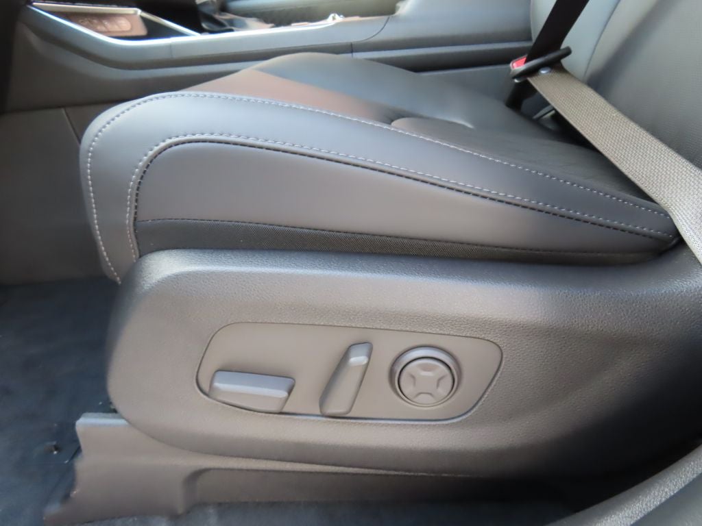 2027 Kia Carnival SX