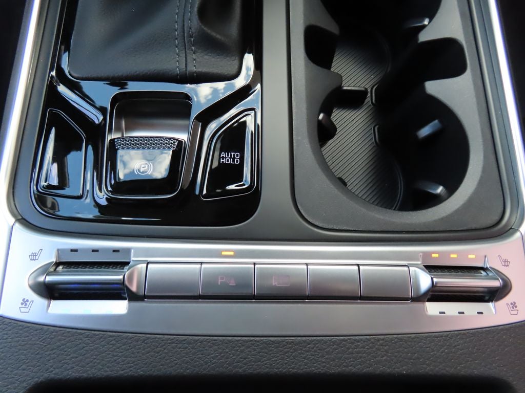 2027 Kia Carnival SX