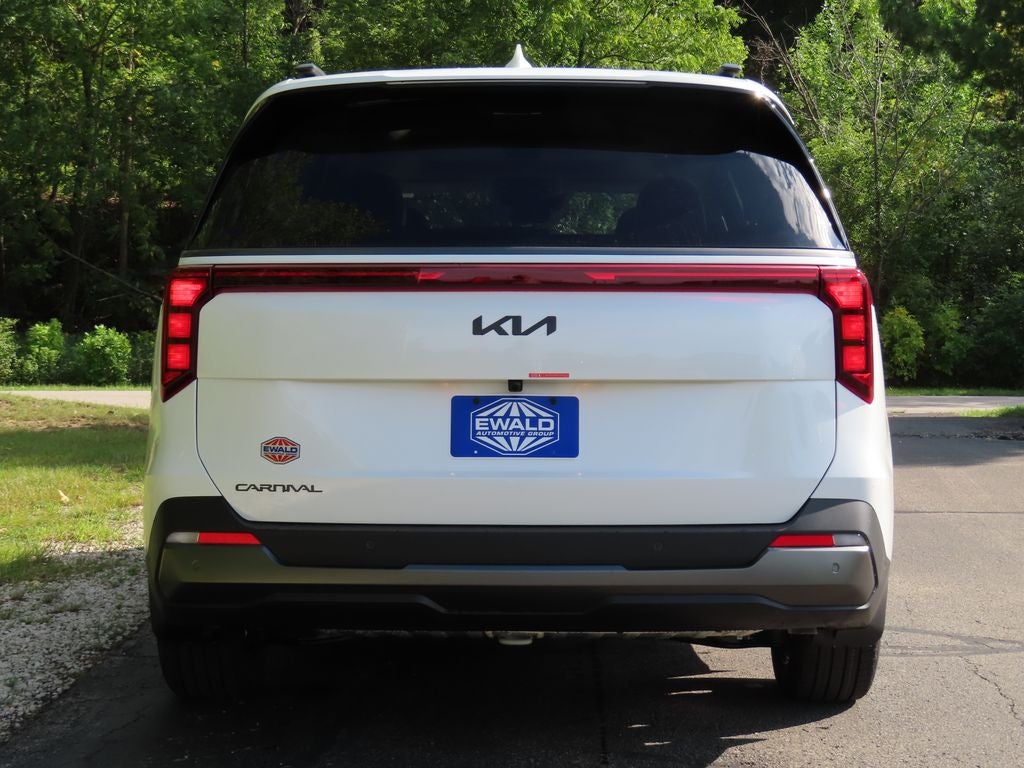 2027 Kia Carnival SX