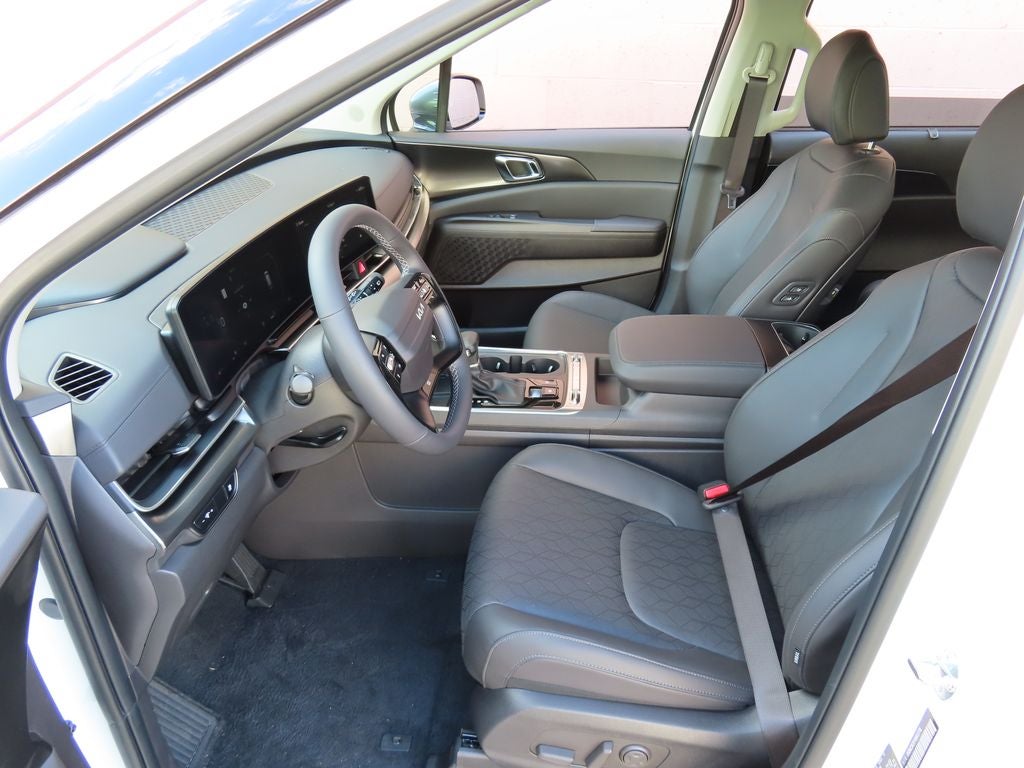 2027 Kia Carnival SX