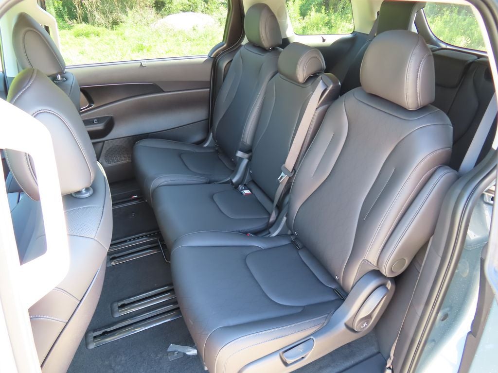 2027 Kia Carnival SX