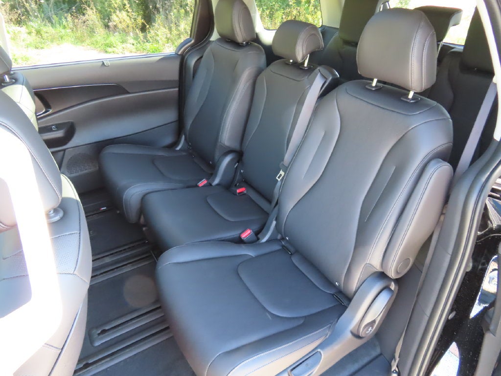 2027 Kia Carnival Hybrid SX
