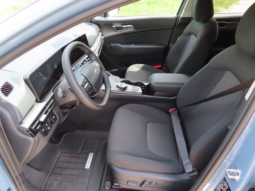 2026 Kia Sportage Hybrid S
