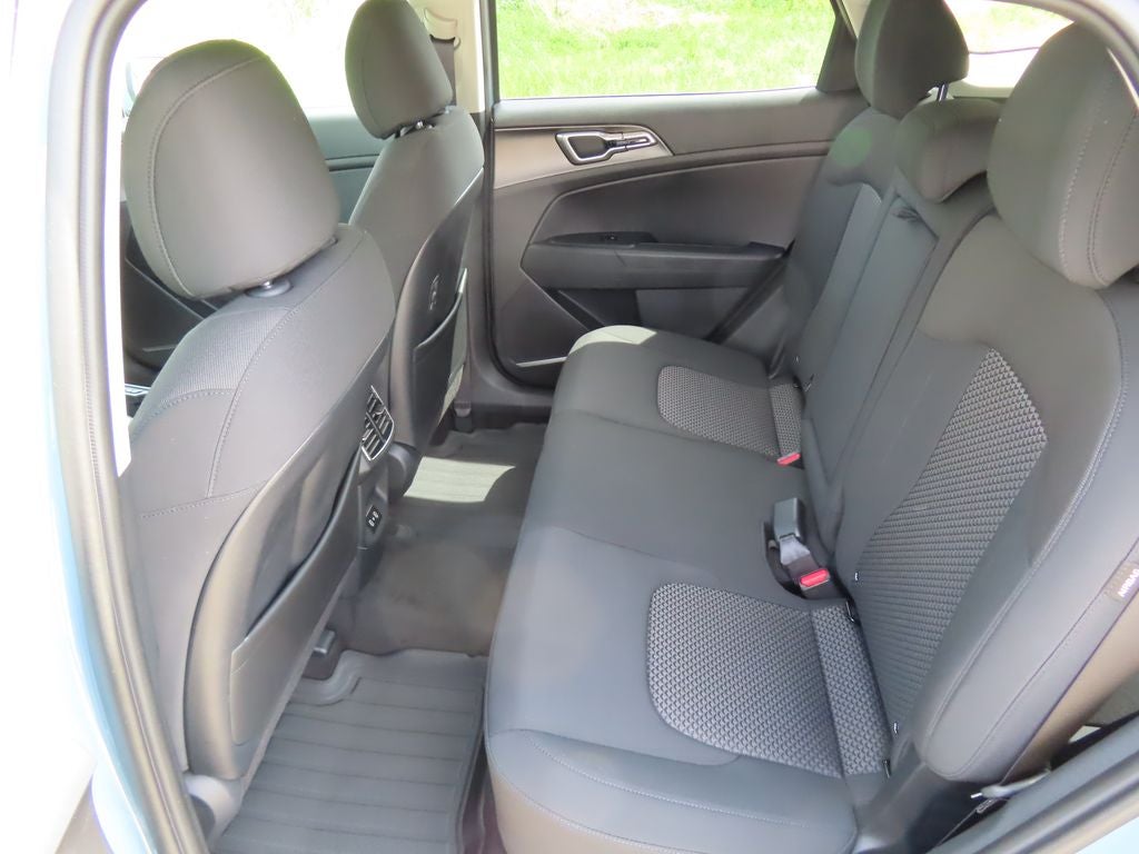 2026 Kia Sportage Hybrid S