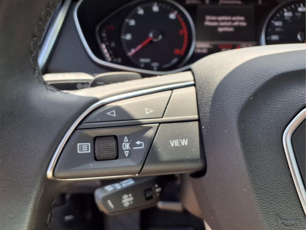 2023 Audi Q5 45 S line Premium quattro