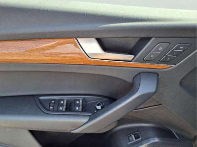 2023 Audi Q5 45 S line Premium quattro
