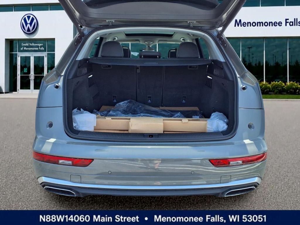 2023 Audi Q5 45 S line Premium quattro