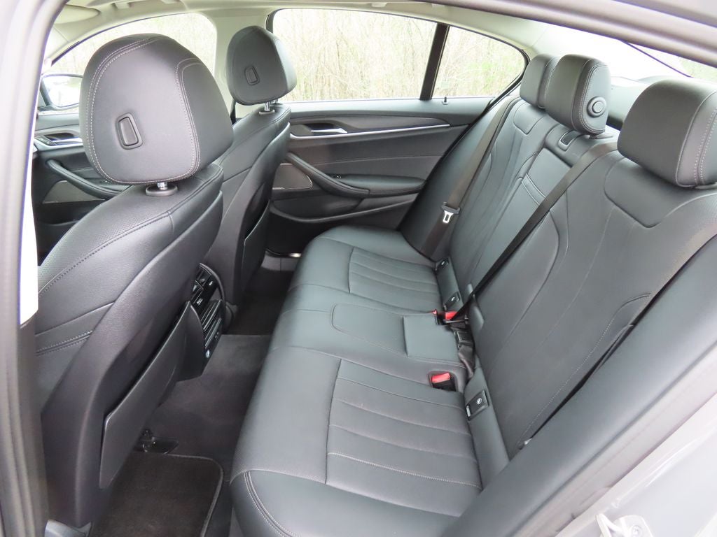 2022 BMW 5 Series 530e iPerformance